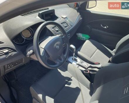 Рено Меган, объемом двигателя 1.46 л и пробегом 210 тыс. км за 7600 $, фото 6 на Automoto.ua
