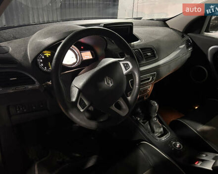 Рено Меган, объемом двигателя 1.5 л и пробегом 214 тыс. км за 7250 $, фото 11 на Automoto.ua