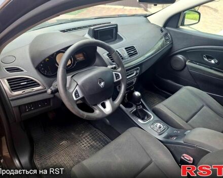 Рено Меган, объемом двигателя 1.5 л и пробегом 250 тыс. км за 6800 $, фото 2 на Automoto.ua