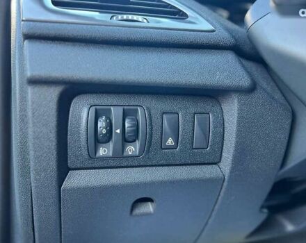 Рено Меган, объемом двигателя 1.5 л и пробегом 225 тыс. км за 8600 $, фото 8 на Automoto.ua