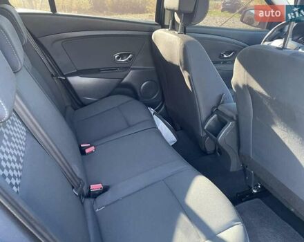 Рено Меган, объемом двигателя 1.5 л и пробегом 280 тыс. км за 6750 $, фото 3 на Automoto.ua