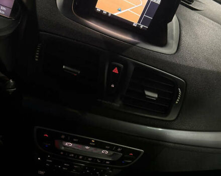 Рено Меган, объемом двигателя 1.5 л и пробегом 214 тыс. км за 7250 $, фото 27 на Automoto.ua