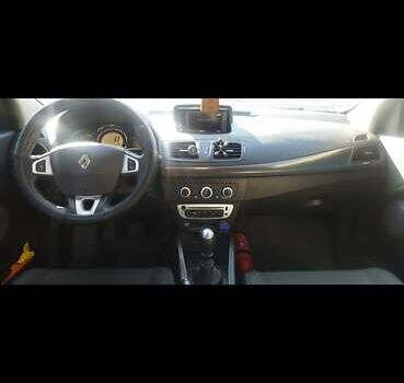 Рено Меган, объемом двигателя 1.46 л и пробегом 260 тыс. км за 7200 $, фото 13 на Automoto.ua
