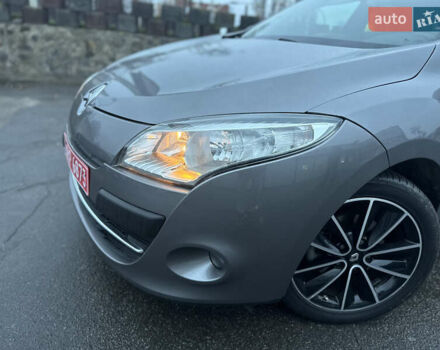 Рено Меган, объемом двигателя 1.5 л и пробегом 220 тыс. км за 9800 $, фото 26 на Automoto.ua