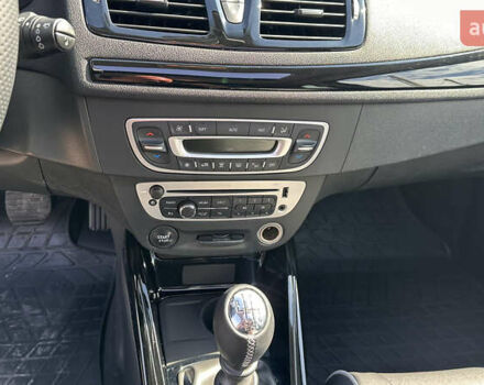 Рено Меган, объемом двигателя 1.5 л и пробегом 261 тыс. км за 8989 $, фото 17 на Automoto.ua
