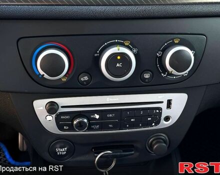 Рено Меган, объемом двигателя 1.5 л и пробегом 301 тыс. км за 9500 $, фото 9 на Automoto.ua