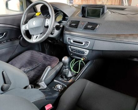 Рено Меган, объемом двигателя 1.5 л и пробегом 290 тыс. км за 6600 $, фото 2 на Automoto.ua