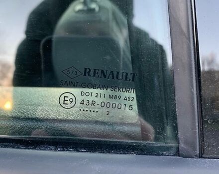 Рено Меган, объемом двигателя 1.9 л и пробегом 177 тыс. км за 7500 $, фото 23 на Automoto.ua