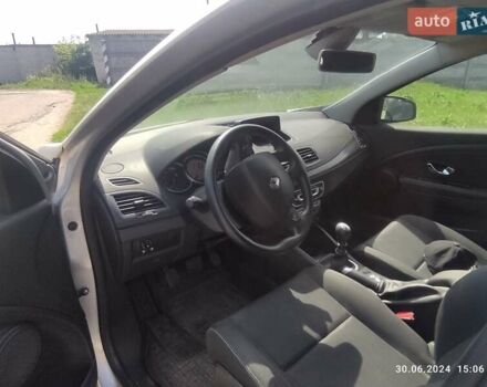 Рено Меган, объемом двигателя 1.46 л и пробегом 280 тыс. км за 7700 $, фото 7 на Automoto.ua