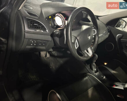 Рено Меган, объемом двигателя 1.5 л и пробегом 214 тыс. км за 7250 $, фото 15 на Automoto.ua