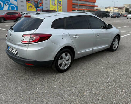 Рено Меган, объемом двигателя 1.46 л и пробегом 280 тыс. км за 6850 $, фото 4 на Automoto.ua