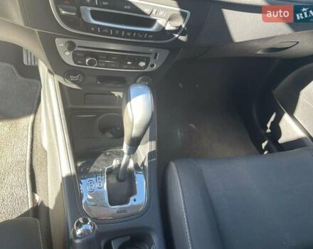 Рено Меган, объемом двигателя 1.5 л и пробегом 280 тыс. км за 6750 $, фото 12 на Automoto.ua