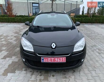 Рено Меган, объемом двигателя 1.5 л и пробегом 215 тыс. км за 7200 $, фото 1 на Automoto.ua