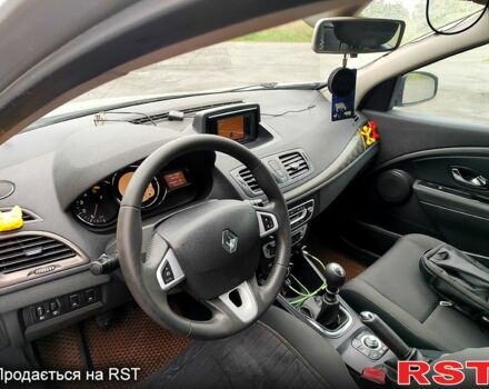 Рено Меган, объемом двигателя 1.5 л и пробегом 290 тыс. км за 6600 $, фото 1 на Automoto.ua