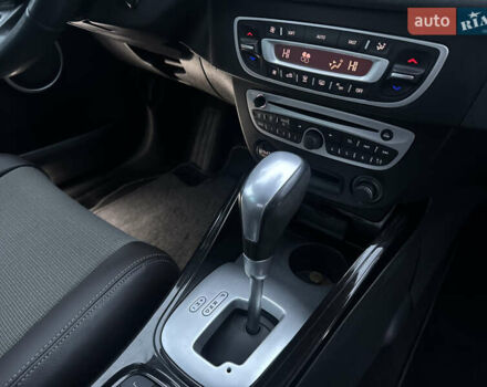 Рено Меган, объемом двигателя 1.5 л и пробегом 220 тыс. км за 9800 $, фото 52 на Automoto.ua