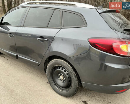 Рено Меган, объемом двигателя 1.46 л и пробегом 320 тыс. км за 8600 $, фото 6 на Automoto.ua