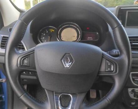 Рено Меган, объемом двигателя 1.5 л и пробегом 255 тыс. км за 7800 $, фото 3 на Automoto.ua