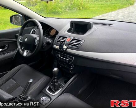 Рено Меган, объемом двигателя 1.6 л и пробегом 174 тыс. км за 7100 $, фото 7 на Automoto.ua