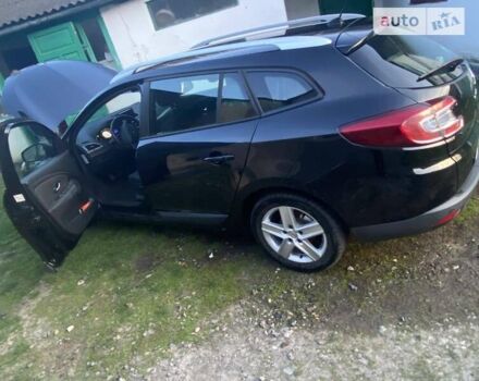 Рено Меган, объемом двигателя 1.46 л и пробегом 230 тыс. км за 8900 $, фото 25 на Automoto.ua