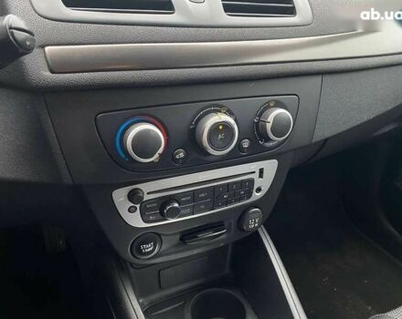 Рено Меган, объемом двигателя 1.5 л и пробегом 281 тыс. км за 7800 $, фото 13 на Automoto.ua