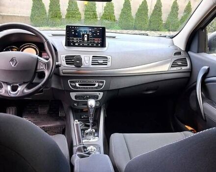 Рено Меган, объемом двигателя 1.5 л и пробегом 205 тыс. км за 7500 $, фото 4 на Automoto.ua