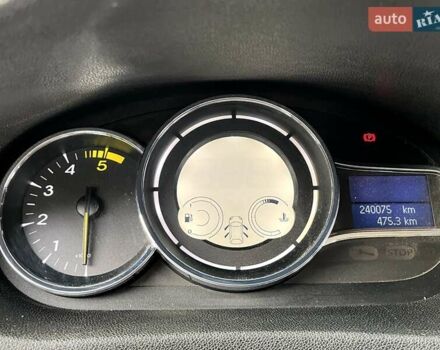 Рено Меган, объемом двигателя 1.6 л и пробегом 256 тыс. км за 8999 $, фото 13 на Automoto.ua
