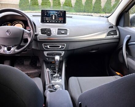 Рено Меган, объемом двигателя 1.5 л и пробегом 205 тыс. км за 7500 $, фото 5 на Automoto.ua