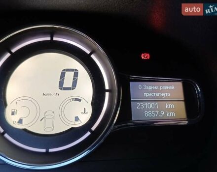 Рено Меган, объемом двигателя 1.5 л и пробегом 228 тыс. км за 8999 $, фото 78 на Automoto.ua