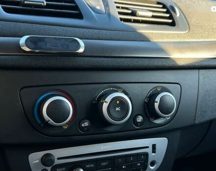 Рено Меган, объемом двигателя 1.5 л и пробегом 206 тыс. км за 8500 $, фото 17 на Automoto.ua