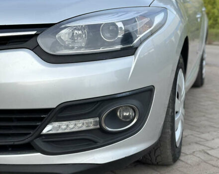 Рено Меган, объемом двигателя 1.5 л и пробегом 260 тыс. км за 8950 $, фото 3 на Automoto.ua