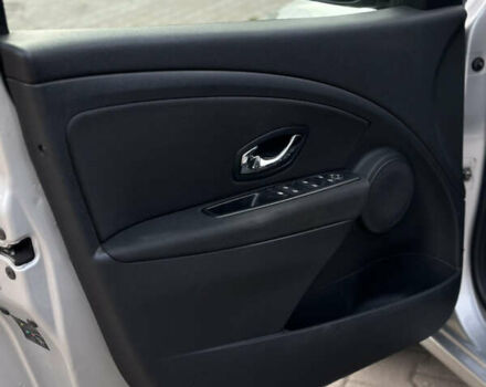 Рено Меган, объемом двигателя 1.5 л и пробегом 260 тыс. км за 8950 $, фото 15 на Automoto.ua