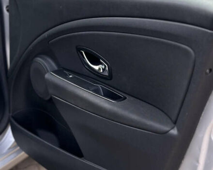 Рено Меган, объемом двигателя 1.5 л и пробегом 260 тыс. км за 8950 $, фото 12 на Automoto.ua