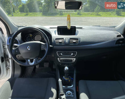 Рено Меган, объемом двигателя 1.46 л и пробегом 260 тыс. км за 8000 $, фото 22 на Automoto.ua