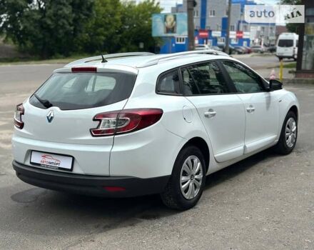 Рено Меган, объемом двигателя 1.5 л и пробегом 208 тыс. км за 9700 $, фото 4 на Automoto.ua