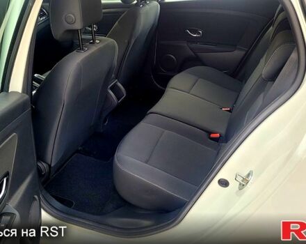 Рено Меган, объемом двигателя 1.5 л и пробегом 125 тыс. км за 10400 $, фото 12 на Automoto.ua