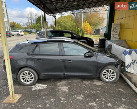 Рено Меган, объемом двигателя 0 л и пробегом 180 тыс. км за 3700 $, фото 3 на Automoto.ua