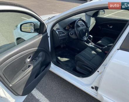 Рено Меган, объемом двигателя 1.5 л и пробегом 180 тыс. км за 8800 $, фото 8 на Automoto.ua