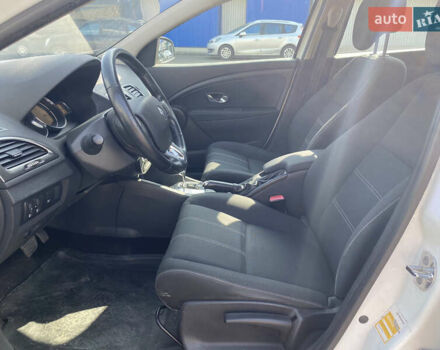 Рено Меган, объемом двигателя 1.5 л и пробегом 180 тыс. км за 8800 $, фото 9 на Automoto.ua