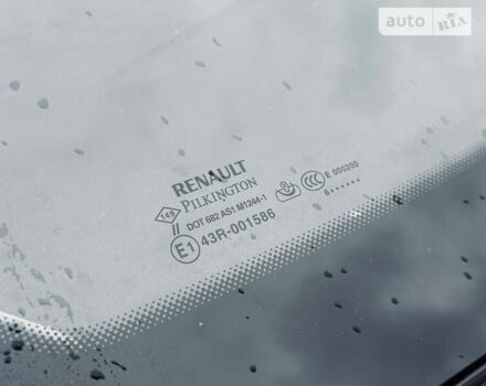 Рено Меган, объемом двигателя 1.6 л и пробегом 252 тыс. км за 10999 $, фото 46 на Automoto.ua