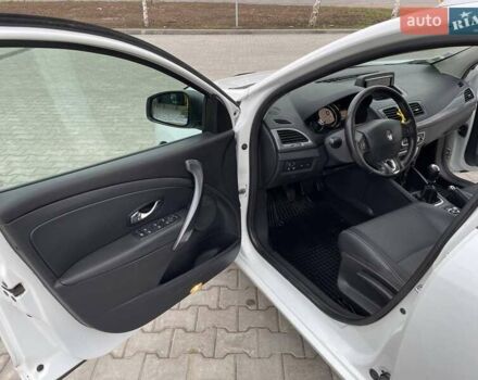 Рено Меган, объемом двигателя 1.5 л и пробегом 280 тыс. км за 8650 $, фото 5 на Automoto.ua