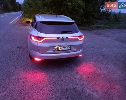 Рено Меган, объемом двигателя 1.46 л и пробегом 249 тыс. км за 11000 $, фото 3 на Automoto.ua