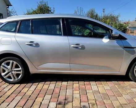 Рено Меган, объемом двигателя 1.46 л и пробегом 208 тыс. км за 11950 $, фото 1 на Automoto.ua