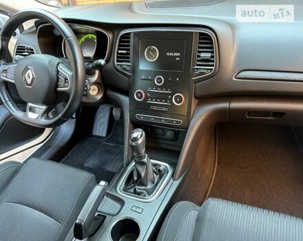 Рено Меган, объемом двигателя 1.5 л и пробегом 240 тыс. км за 12800 $, фото 23 на Automoto.ua