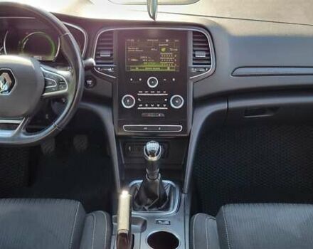 Рено Меган, объемом двигателя 1.46 л и пробегом 208 тыс. км за 11950 $, фото 6 на Automoto.ua