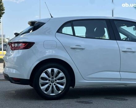 Рено Меган, объемом двигателя 1.5 л и пробегом 244 тыс. км за 10600 $, фото 11 на Automoto.ua