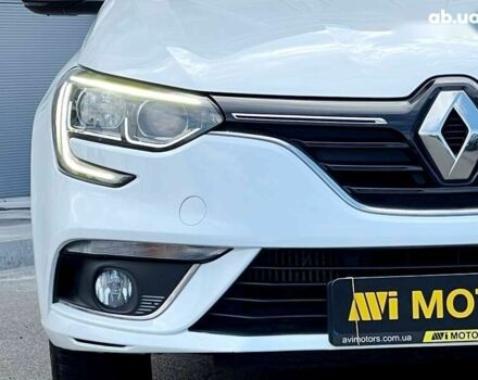 Рено Меган, объемом двигателя 1.5 л и пробегом 80 тыс. км за 16999 $, фото 6 на Automoto.ua