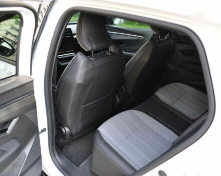 Рено Меган, объемом двигателя 0 л и пробегом 1 тыс. км за 28500 $, фото 24 на Automoto.ua