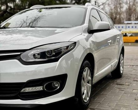 Рено Меган, объемом двигателя 1.5 л и пробегом 130 тыс. км за 10500 $, фото 4 на Automoto.ua