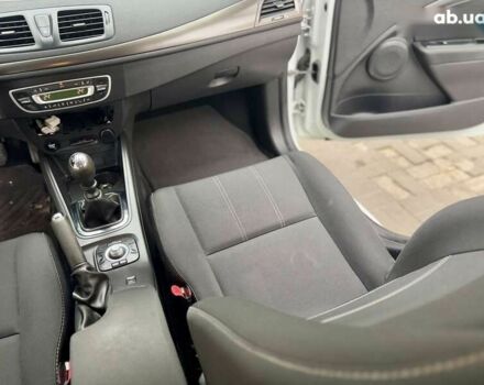Рено Меган, объемом двигателя 1.5 л и пробегом 130 тыс. км за 10500 $, фото 23 на Automoto.ua