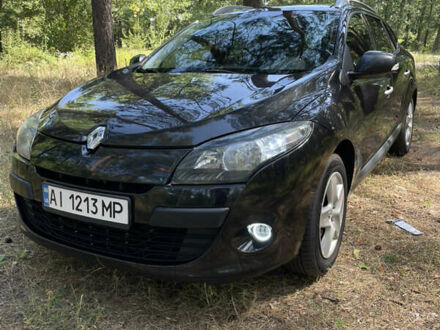 Рено Меган 2009 у Кропивницькому (Кіровограді) на Automoto.ua Рено Меган, об'ємом двигуна 1.87 л та пробігом 235 тис. км за 7000 $, фото 1 на Automoto.ua